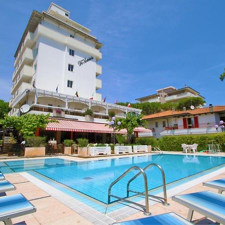 Hotel De Amicis Riccione Luaran gambar