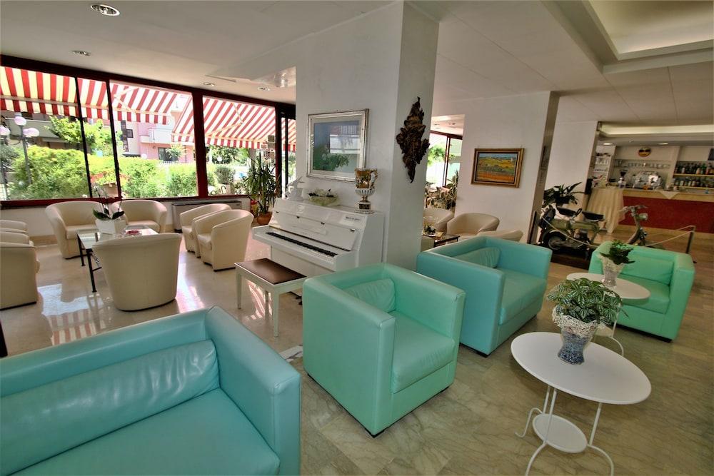 Hotel De Amicis Riccione Luaran gambar