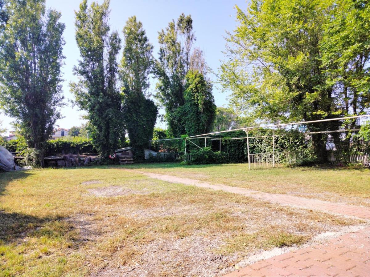 Hotel De Amicis Riccione Luaran gambar
