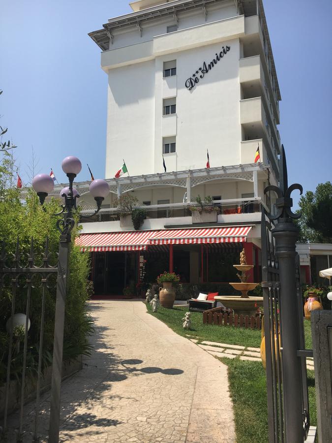 Hotel De Amicis Riccione Luaran gambar
